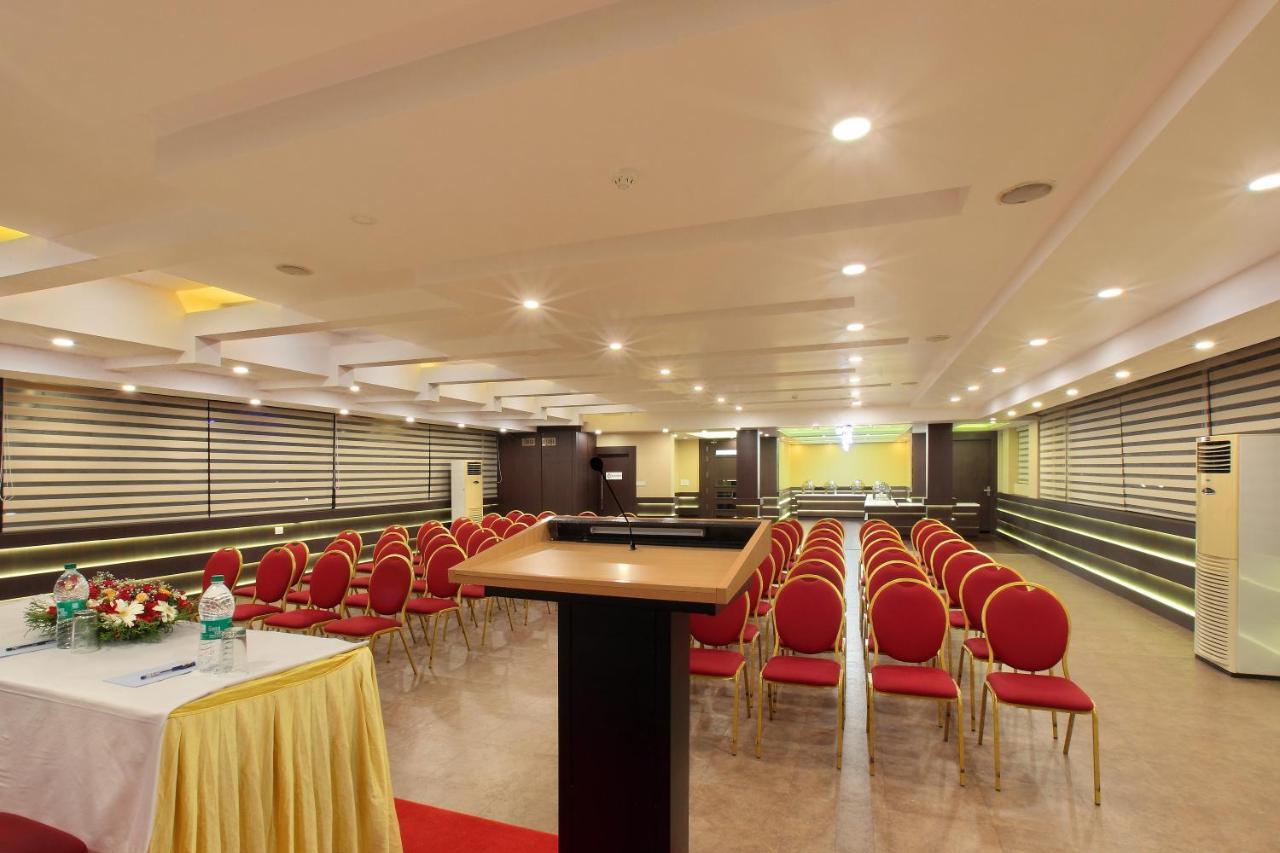 Hotel Kings Empire Kochi Exteriér fotografie