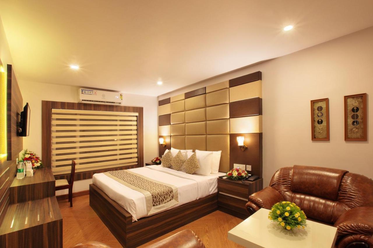 Hotel Kings Empire Kochi Exteriér fotografie