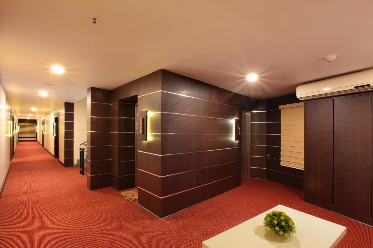 Hotel Kings Empire Kochi Exteriér fotografie
